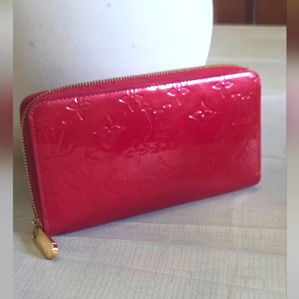 Louis Vuitton Vernis Wallet , Patent Leather Monogram